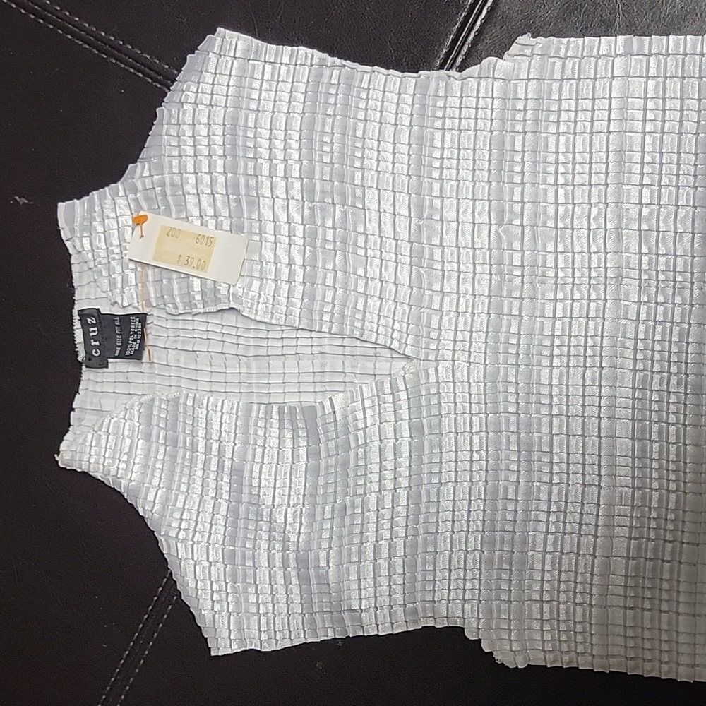 Ladies White Sleeveless Dressy Top One Size Fits All
